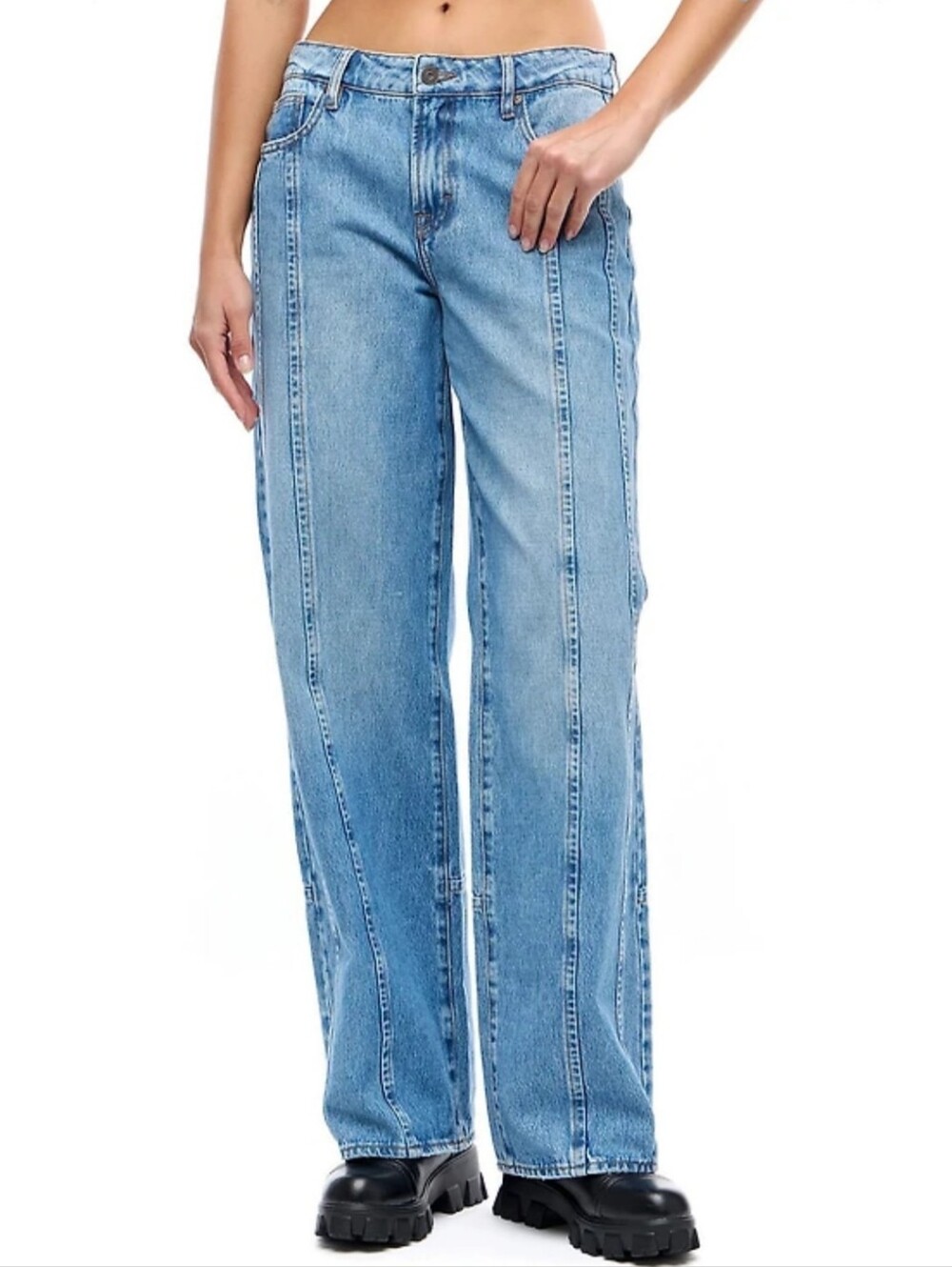 Hidden Zoey Light Blue Front Seam Tapered Mom Jeans Size 24